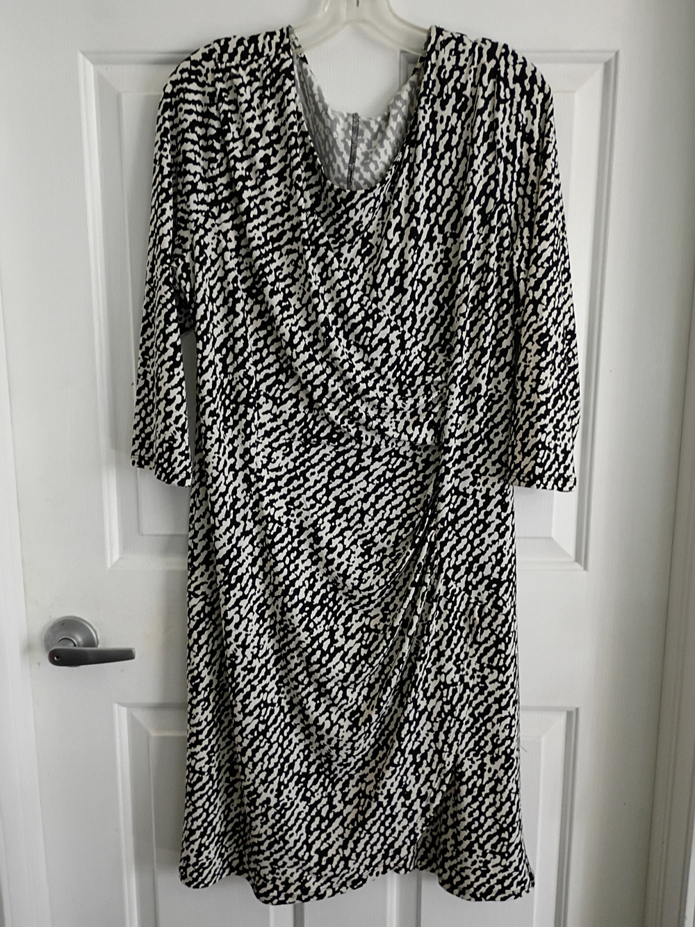 Black & White Printed Women’s Dress - Classic Pattern